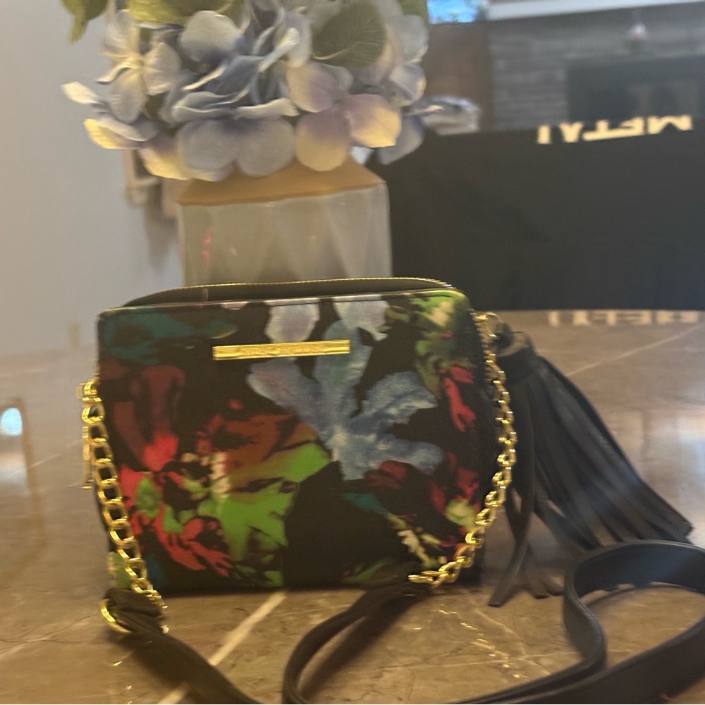 Steve Madden Black and Red Crossbody Bag with Gold Chain